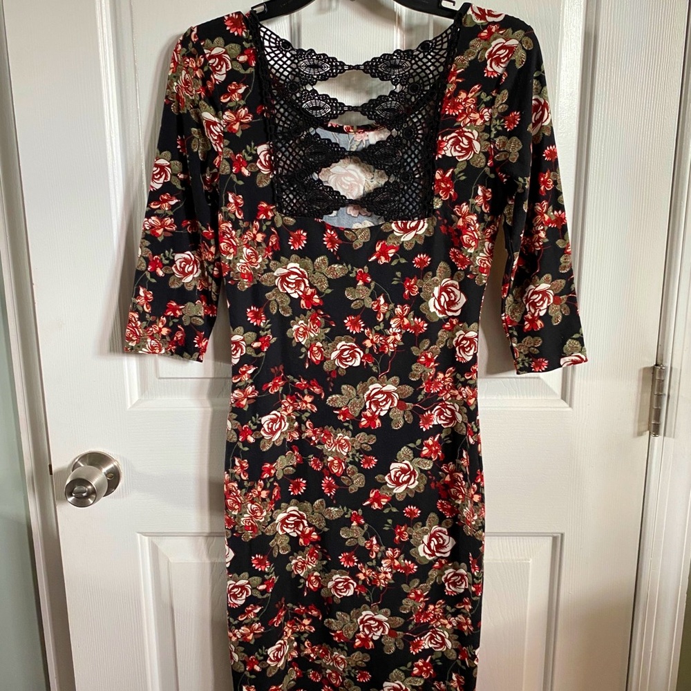 UltraFlirt Midi Dress 3/4 sleeves Floral Fall/wntr